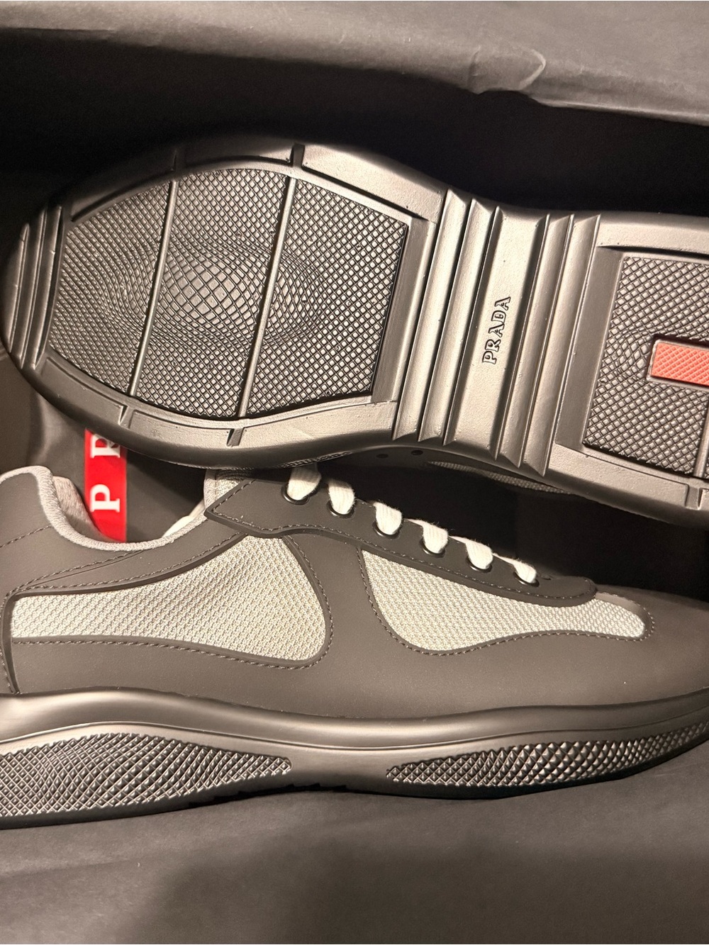 Prada black soft cups - Picture 2 of 7